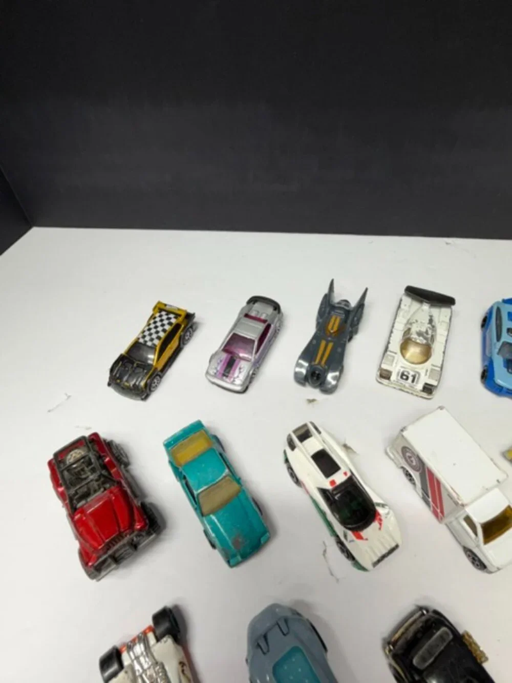 Toy Car Lot 1:64 Scale Hot Wheels, Matchbox